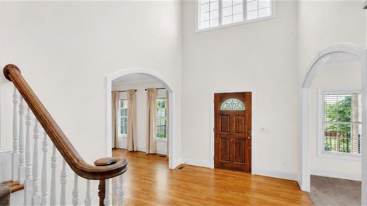 406 Hopewell Ridge