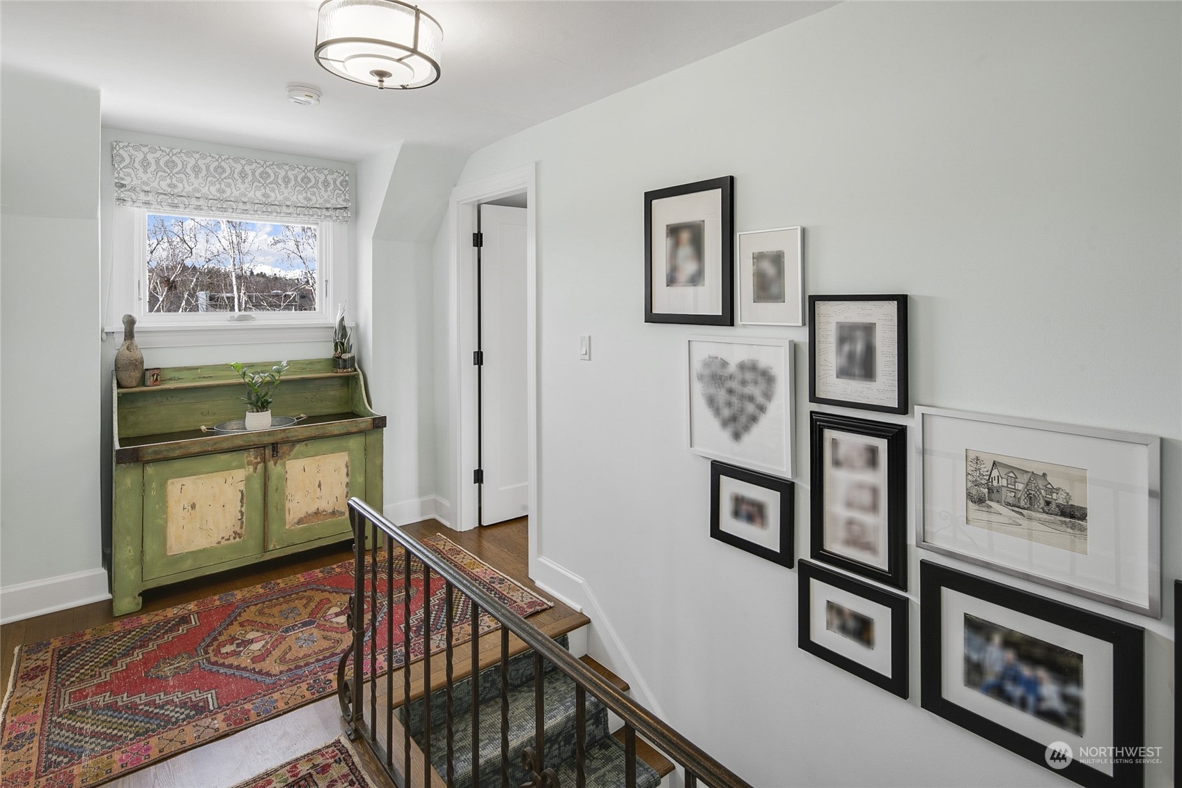 3837 Cascadia Avenue S