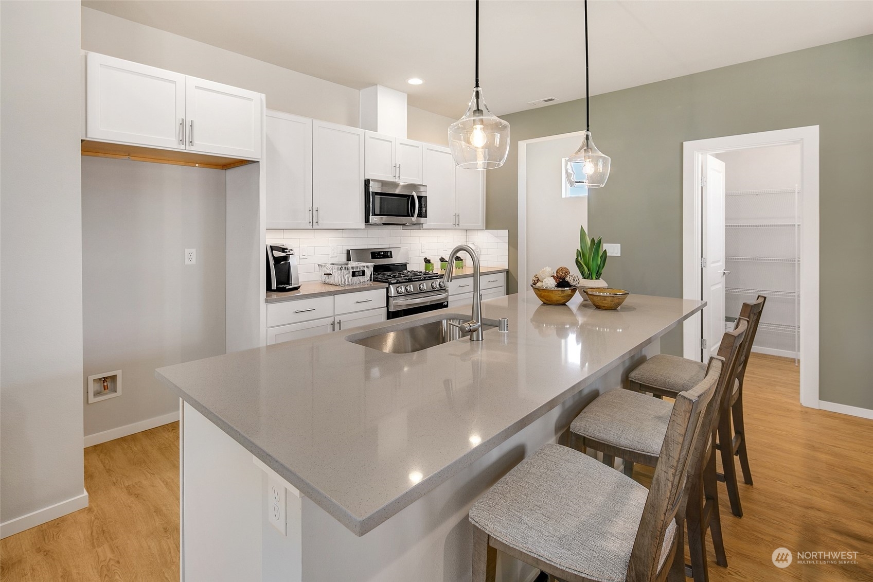 9924 6th Avenue SW Unit: 104