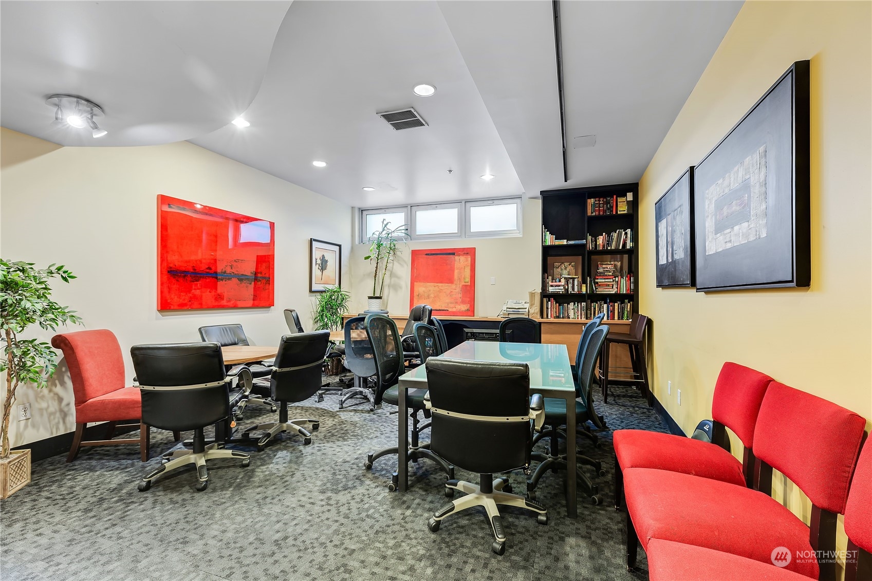 2440 Western Avenue Unit: 417