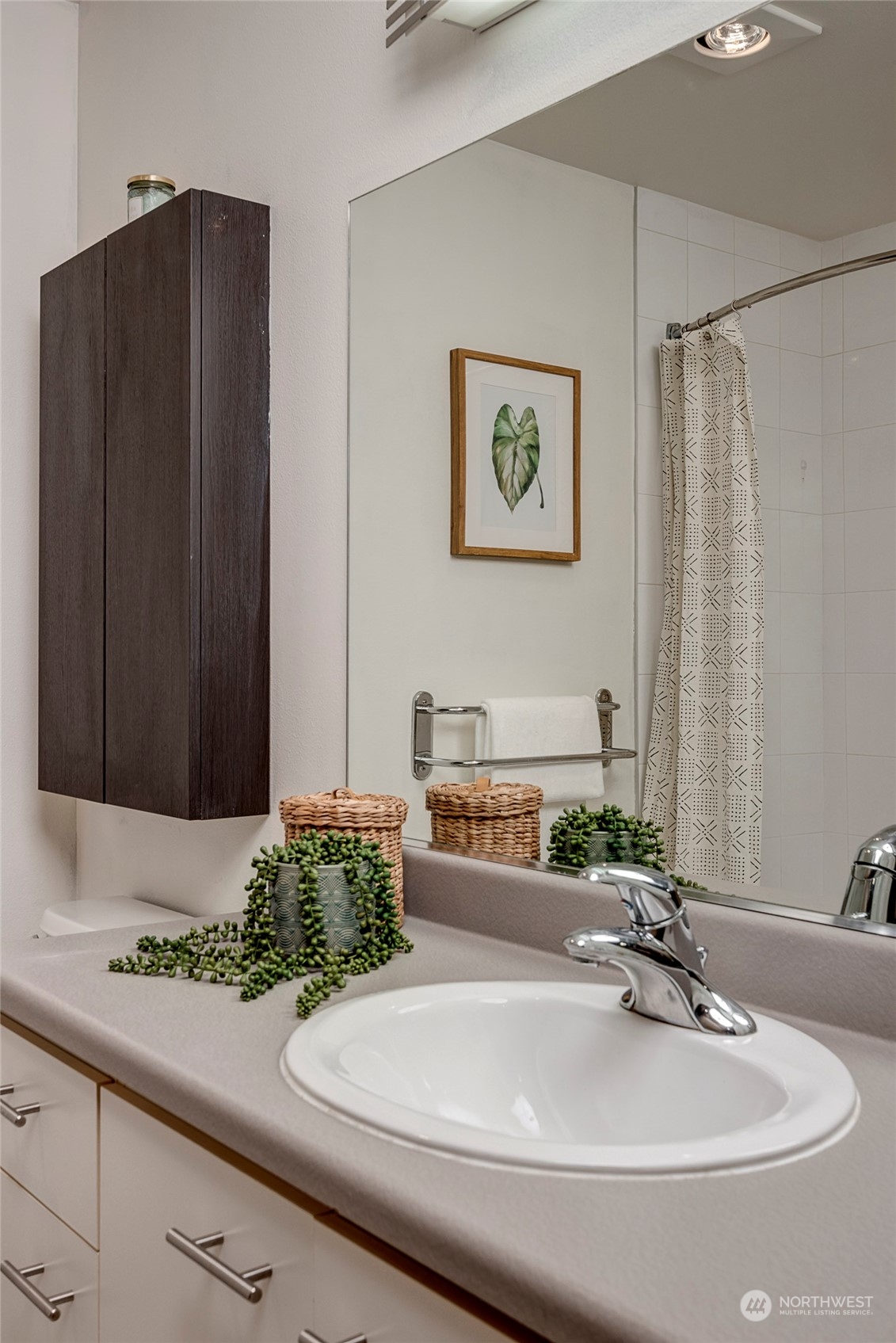 2440 Western Avenue Unit: 417