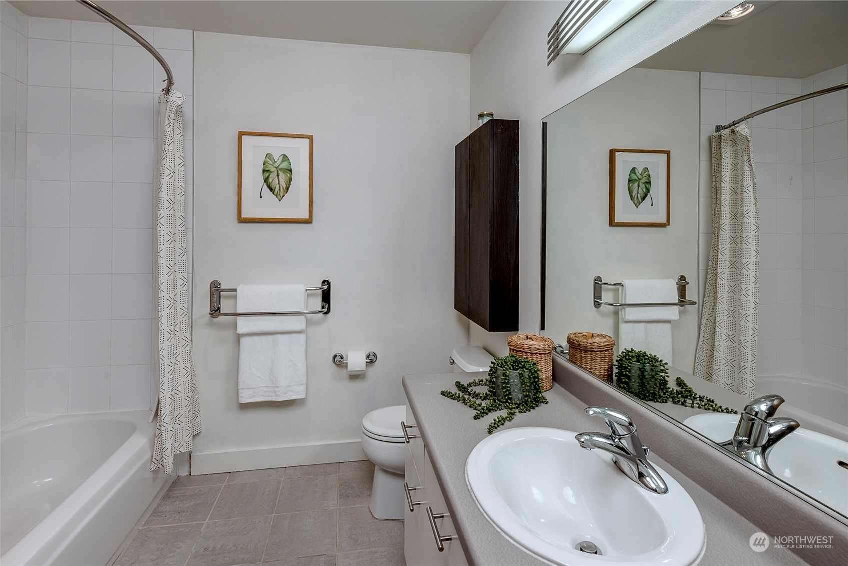 2440 Western Avenue Unit: 417