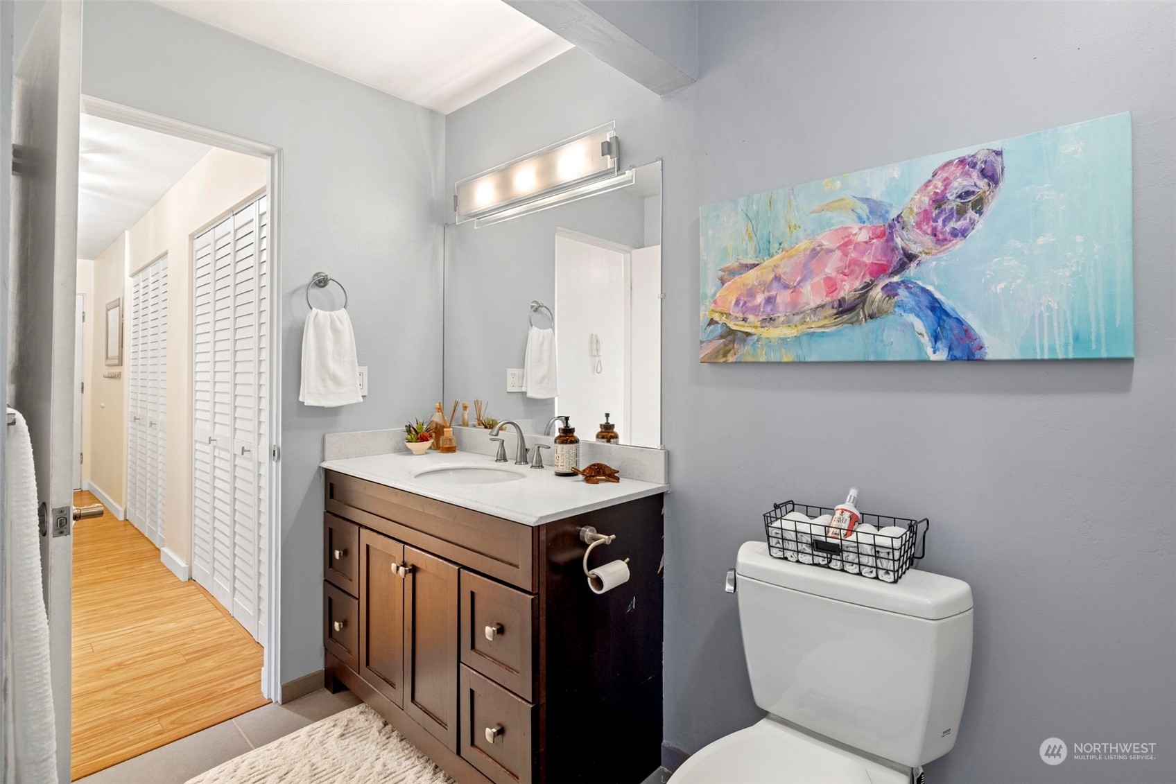 320 Melrose Avenue E Unit: 606