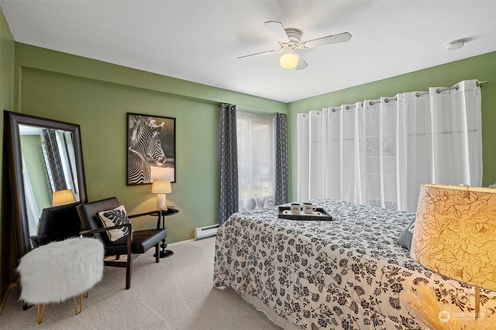 320 Melrose Avenue E Unit: 606