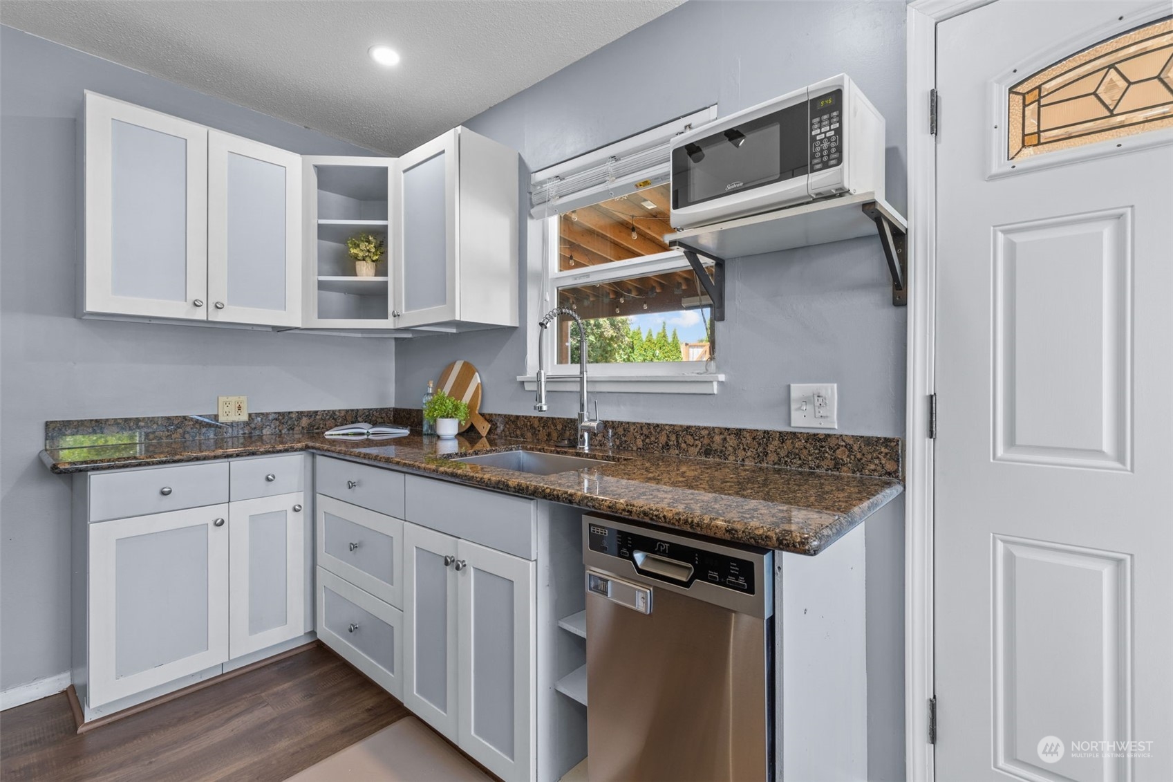 1560 S Ferdinand Street