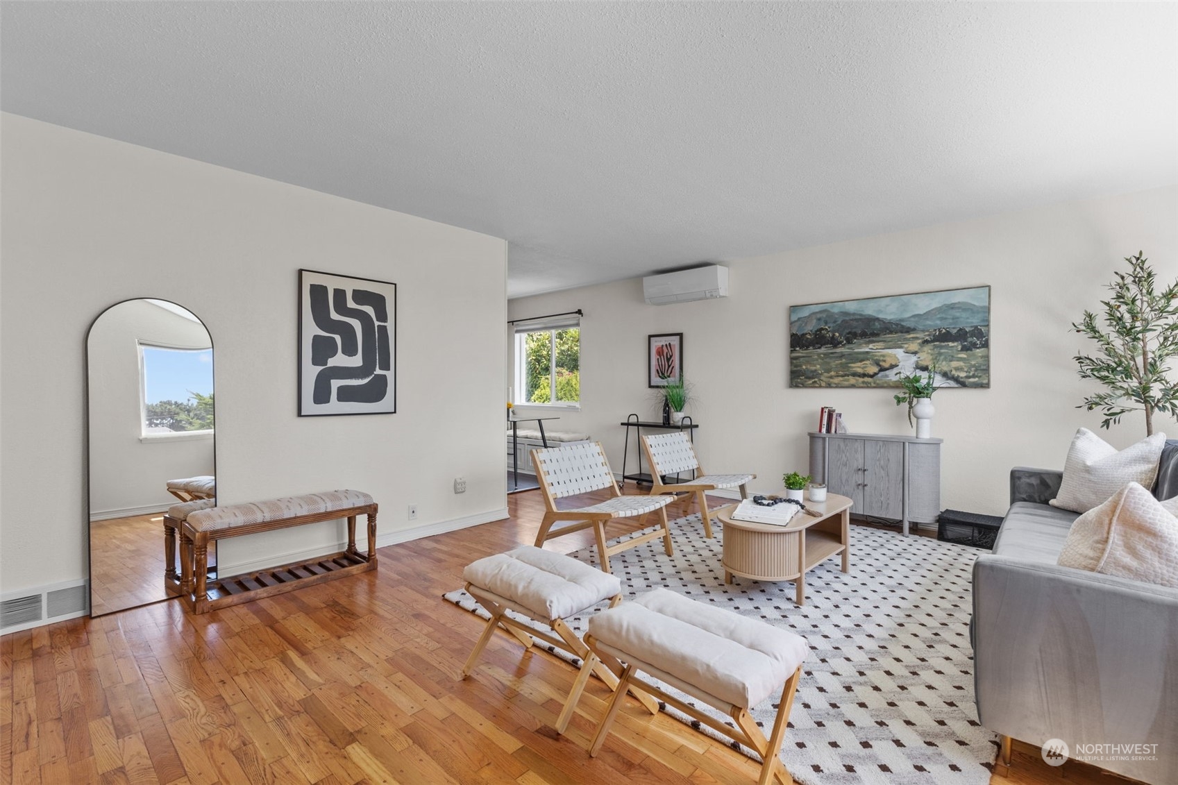 1560 S Ferdinand Street