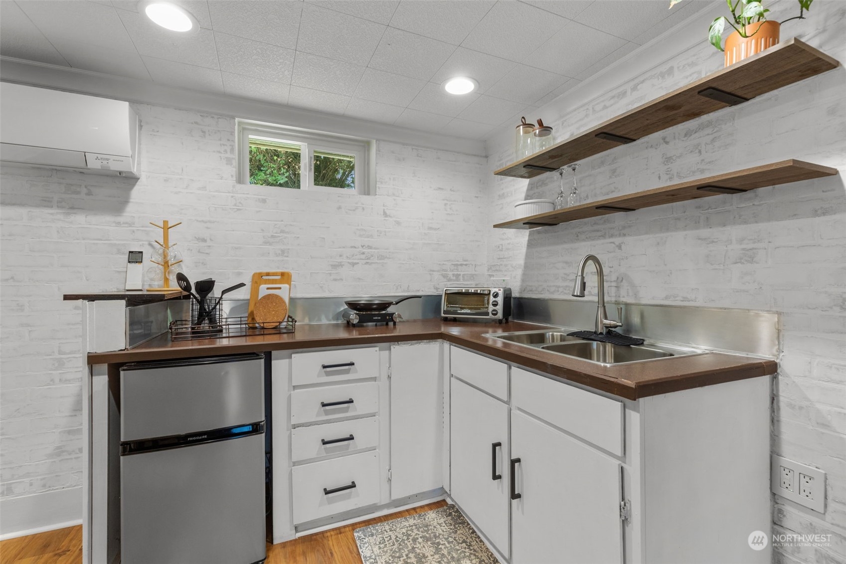 1560 S Ferdinand Street