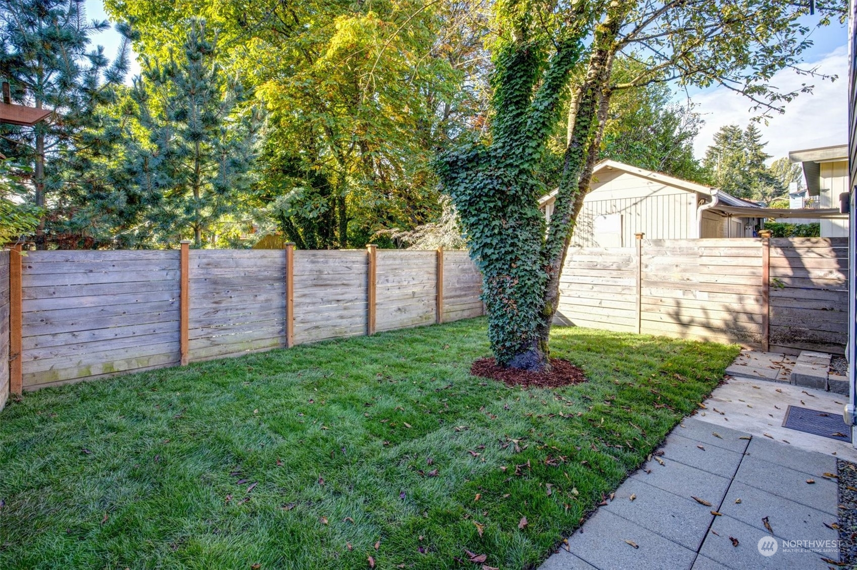 4625 S Frontenac Street