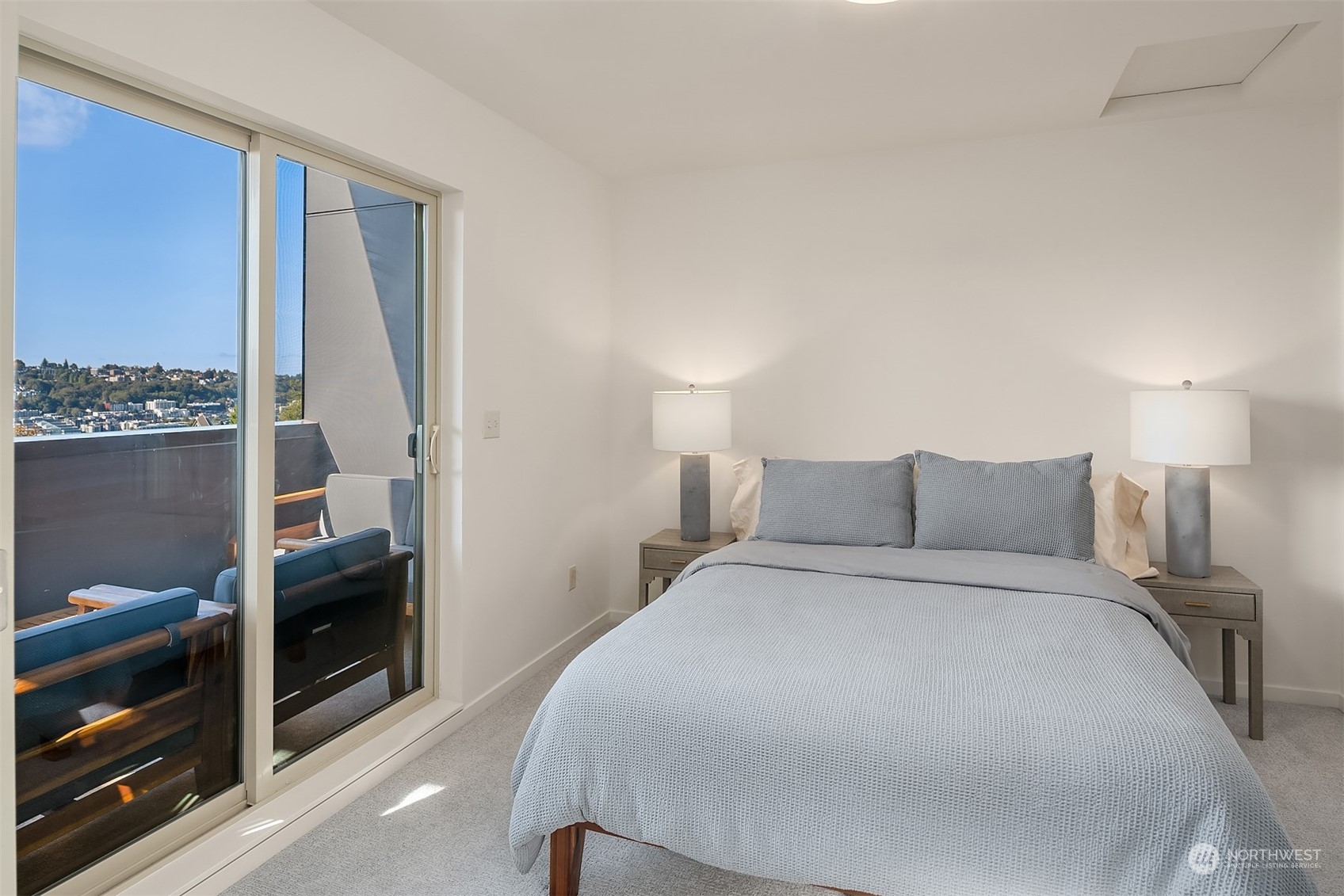 717 Belmont Place E Unit: A