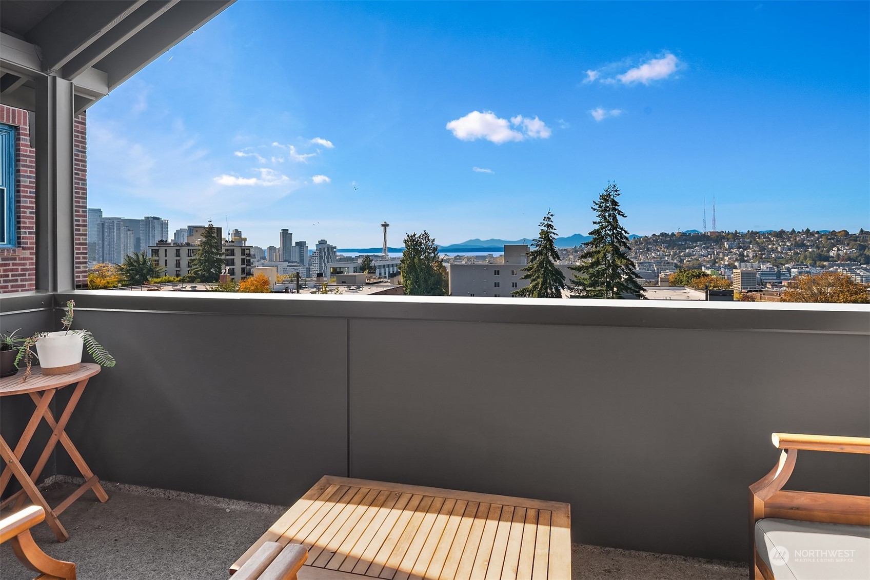 717 Belmont Place E Unit: A