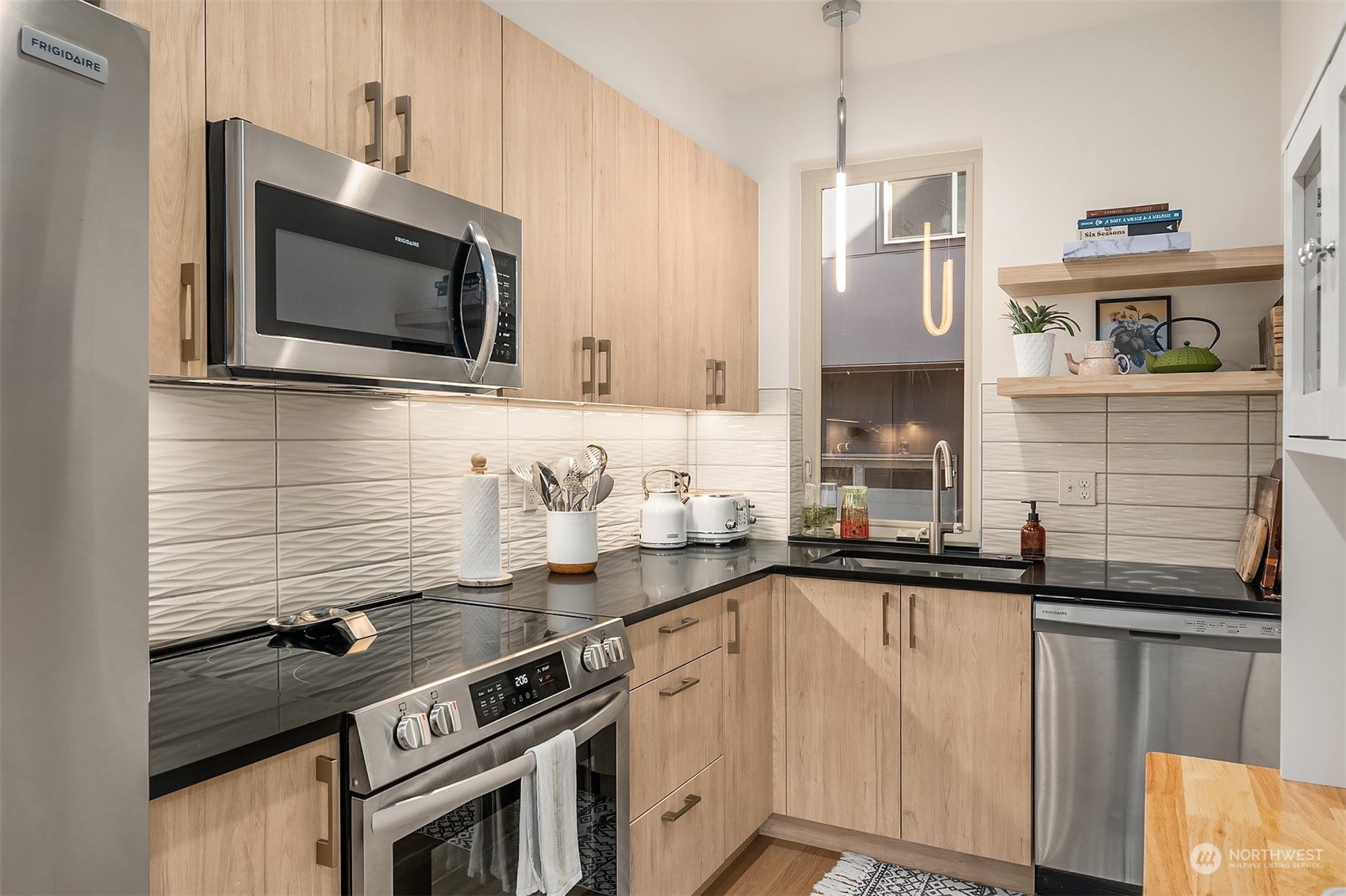 717 Belmont Place E Unit: A