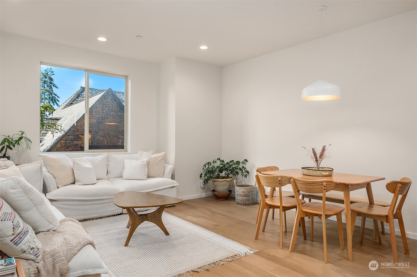 717 Belmont Place E Unit: A