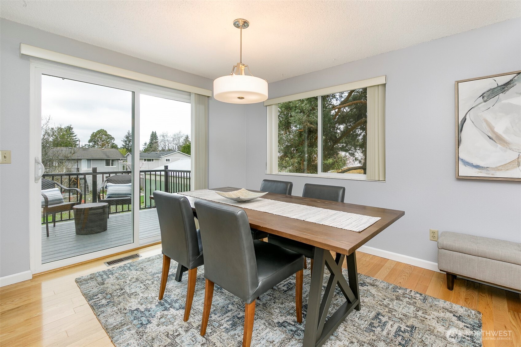 9539 Palatine Avenue N