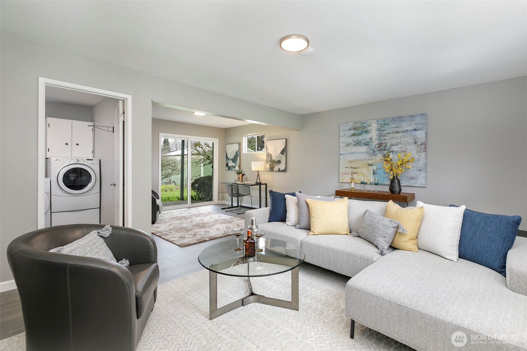 9539 Palatine Avenue N