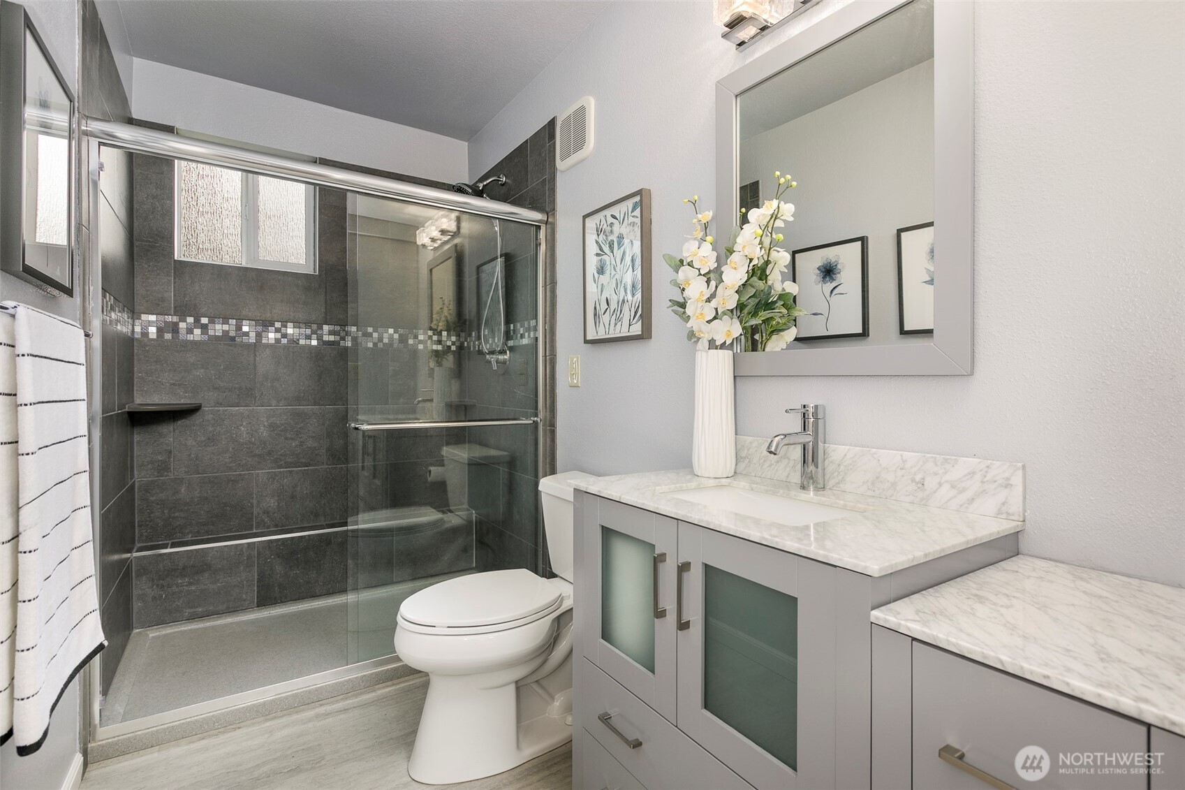 9539 Palatine Avenue N