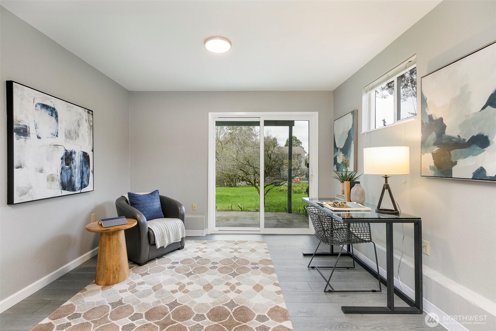 9539 Palatine Avenue N