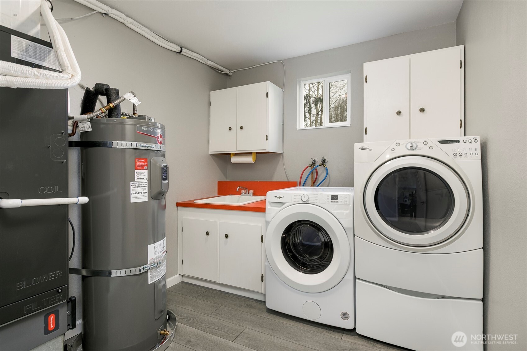 9539 Palatine Avenue N