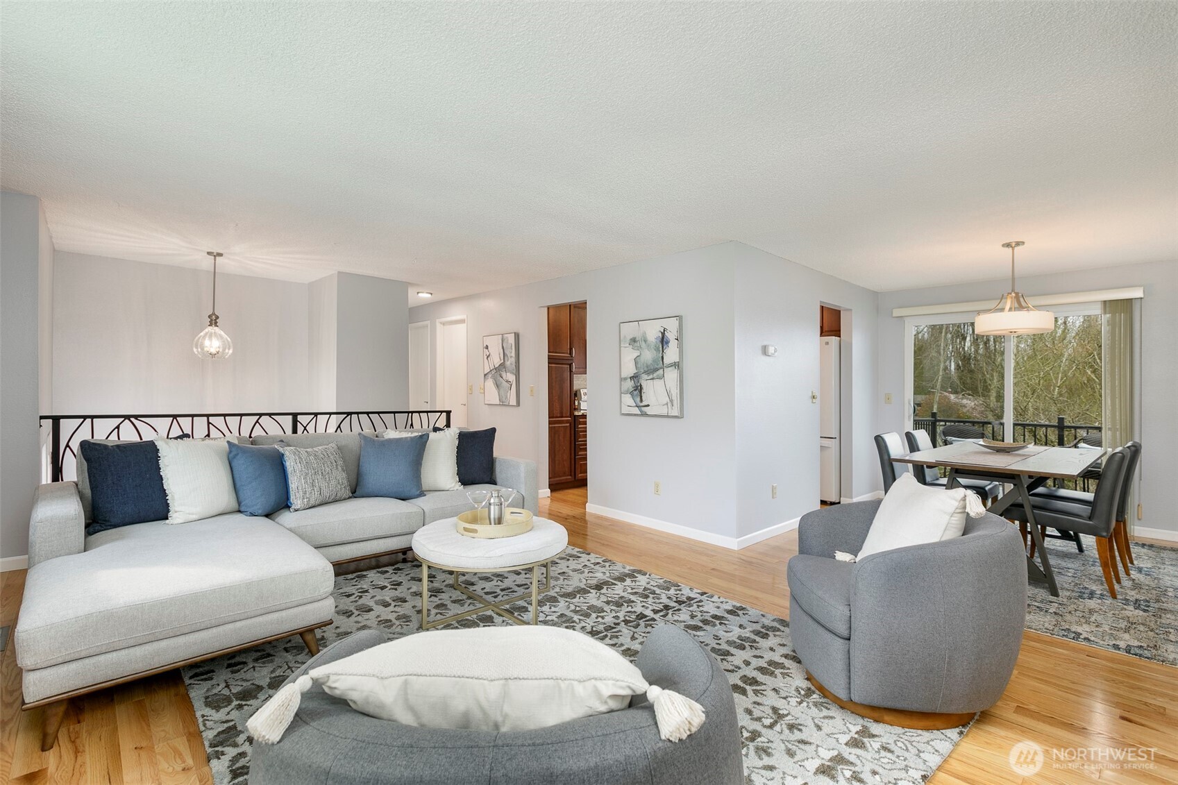 9539 Palatine Avenue N