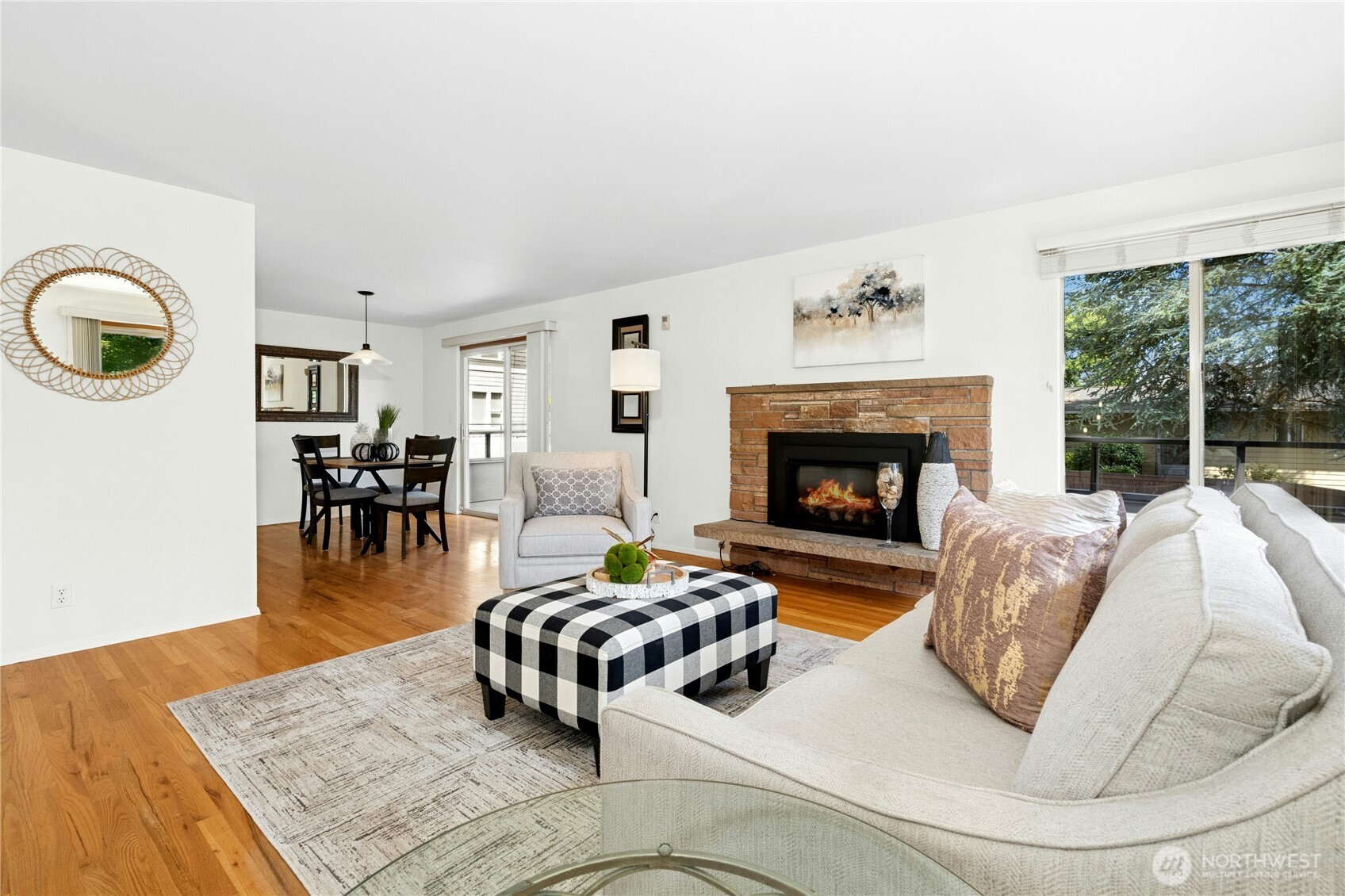 4432 S Kenyon Street