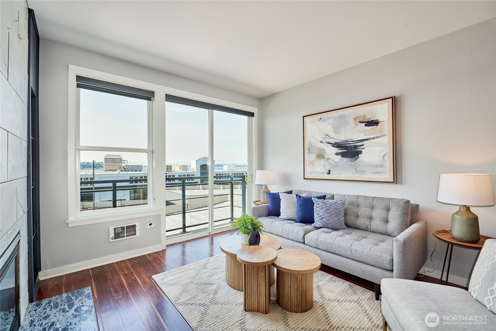 2607 Western Avenue Unit: 553