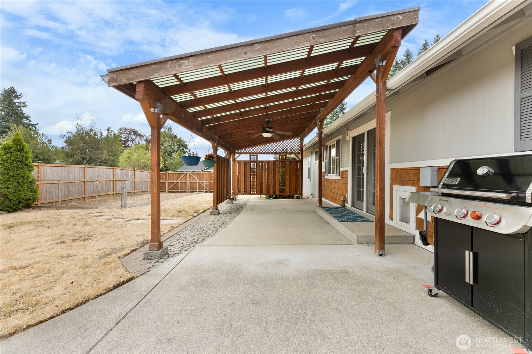 2902 Scenic Drive SE