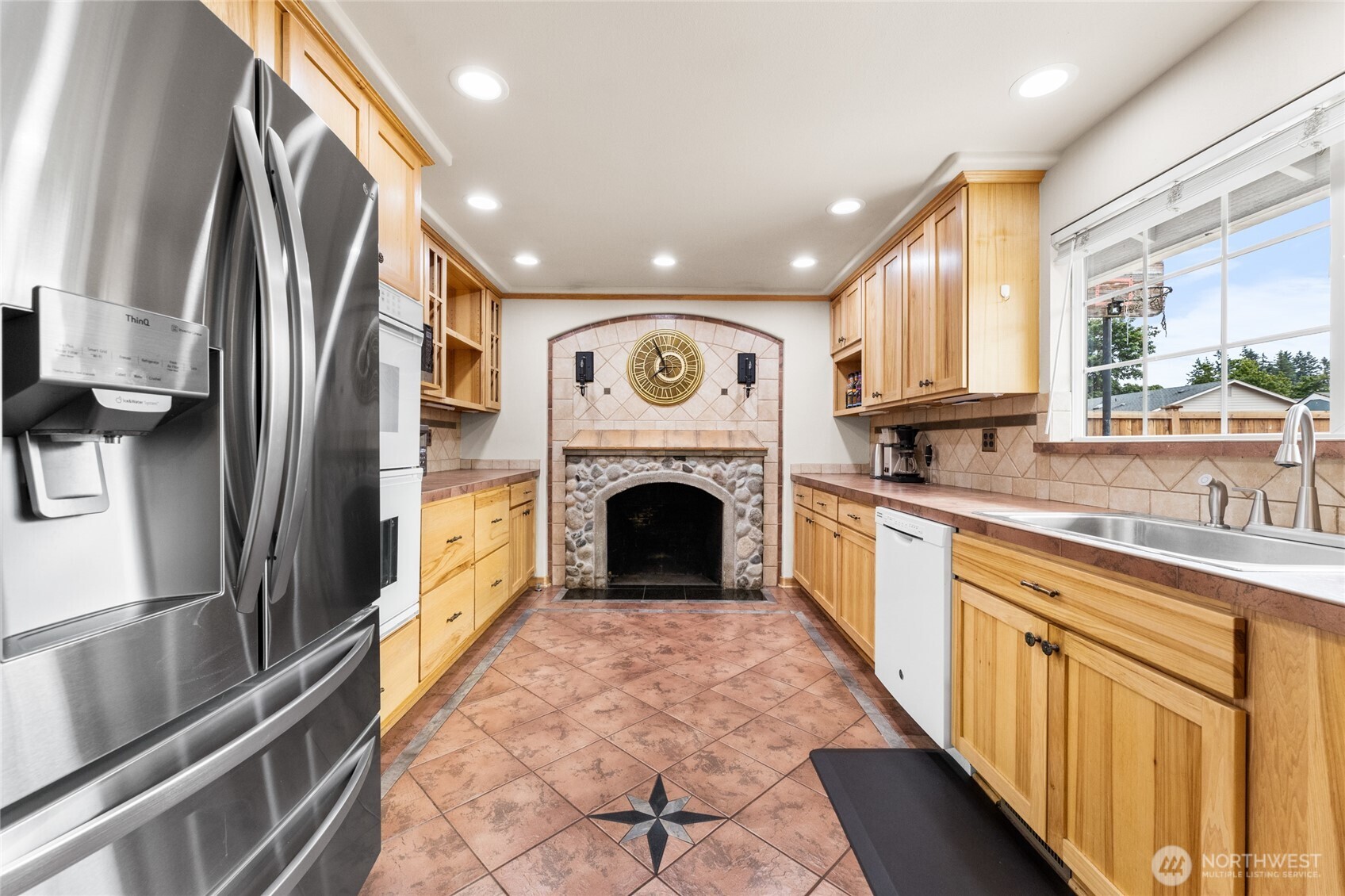 2902 Scenic Drive SE