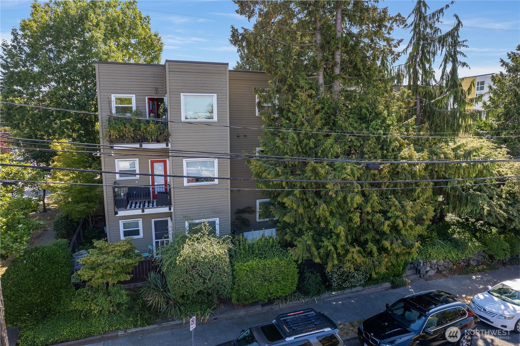 4530 Meridian Avenue N Unit: N1