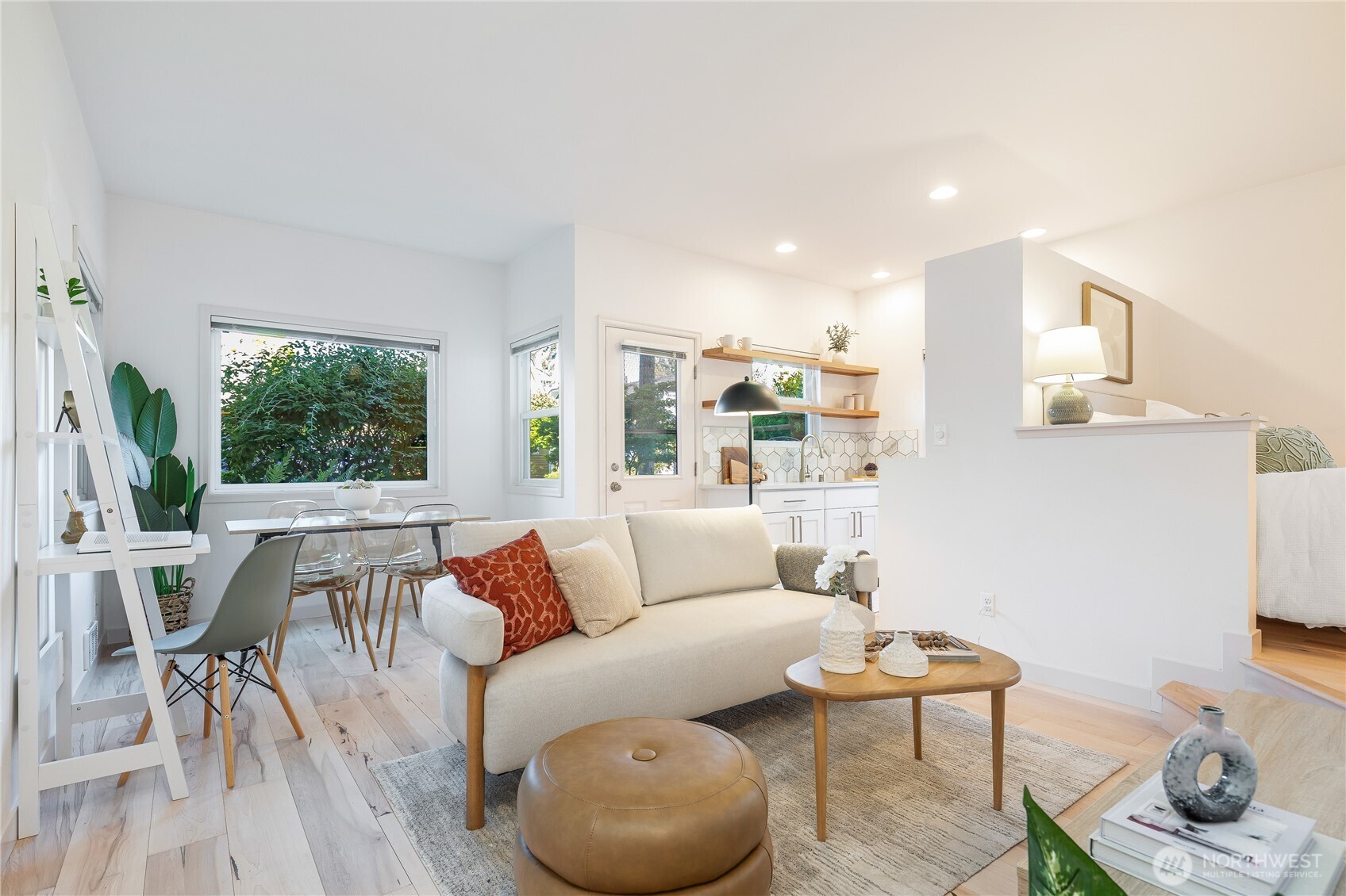 4530 Meridian Avenue N Unit: N1