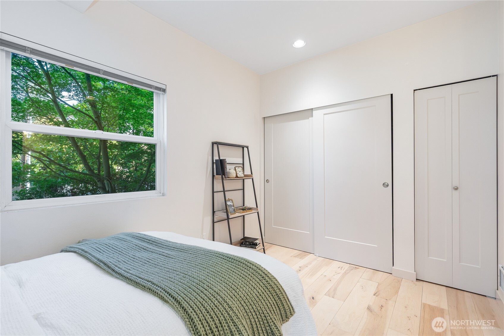 4530 Meridian Avenue N Unit: N1