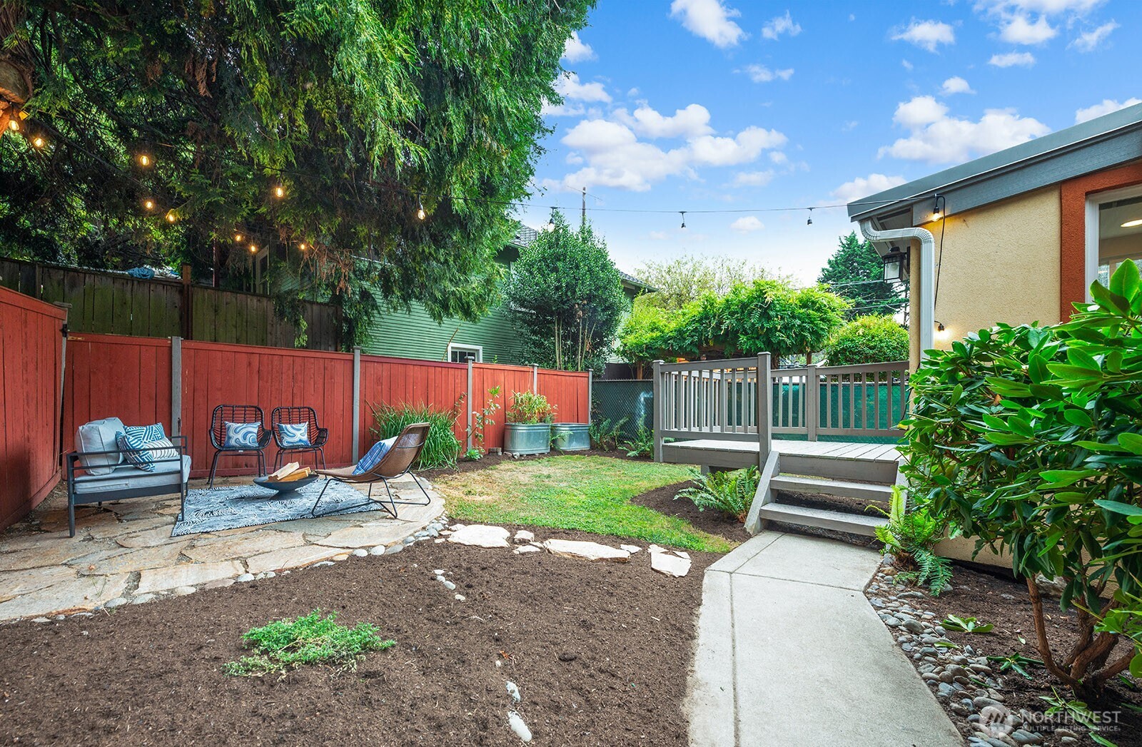 936 Martin Luther King Jr Way S