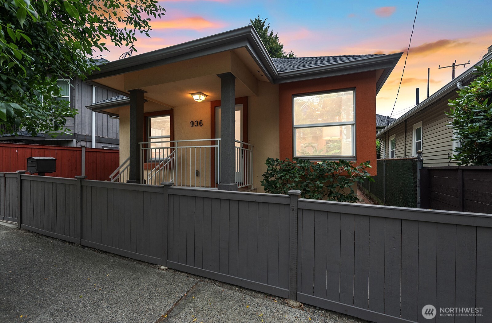 936 Martin Luther King Jr Way S