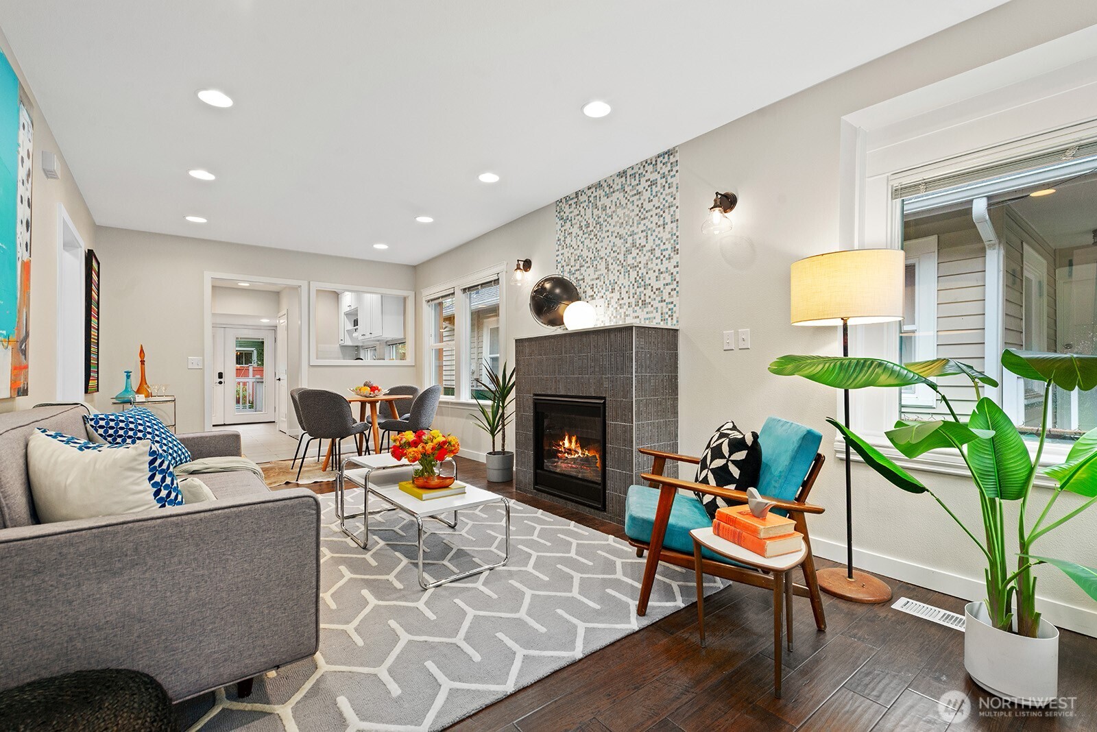 936 Martin Luther King Jr Way S