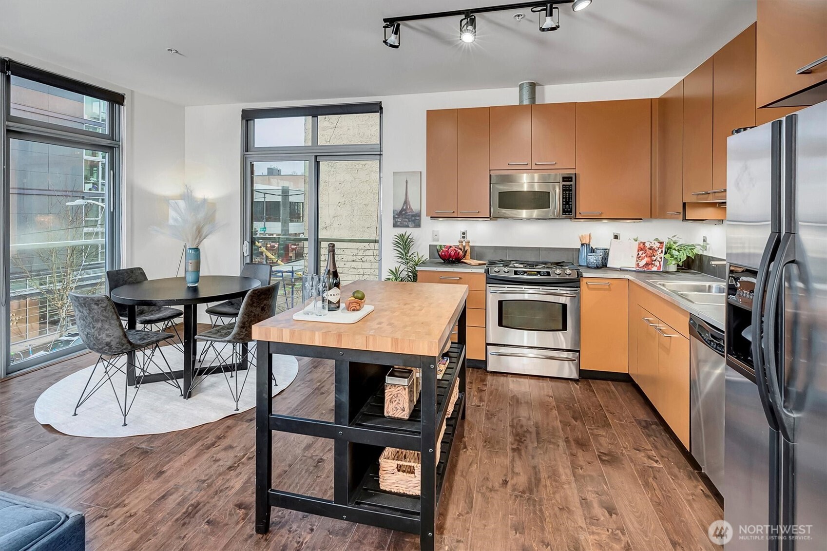 1414 12th Avenue Unit: 301