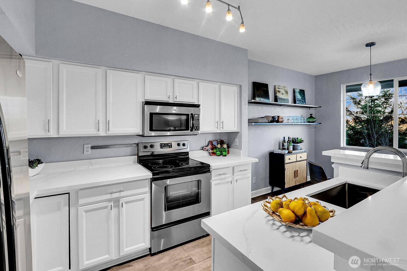 7004 Holly Park Drive S