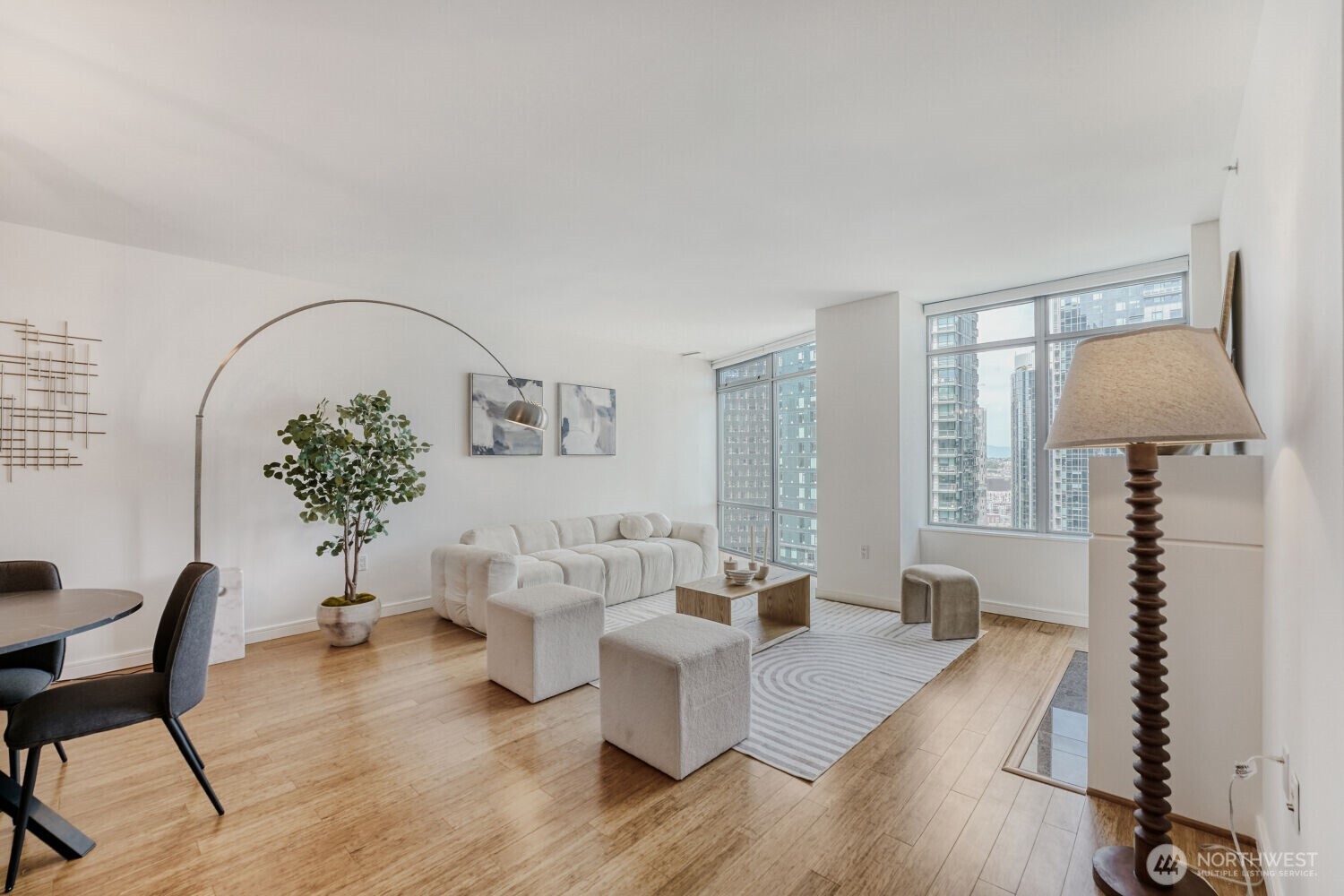 819 Virginia Street Unit: 2901