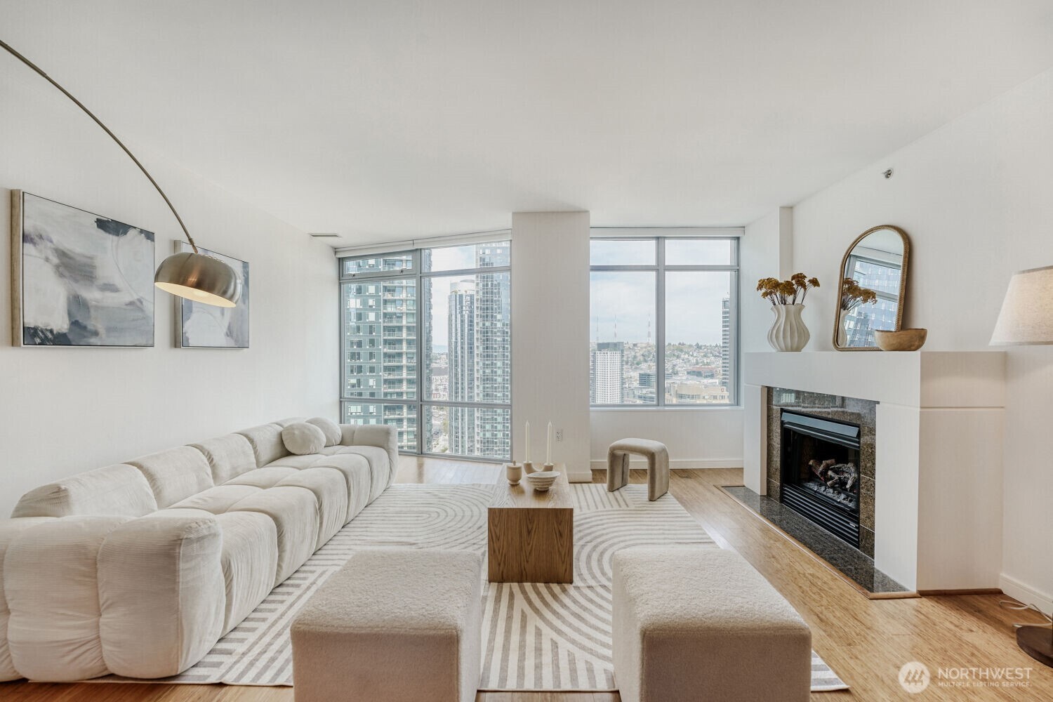 819 Virginia Street Unit: 2901