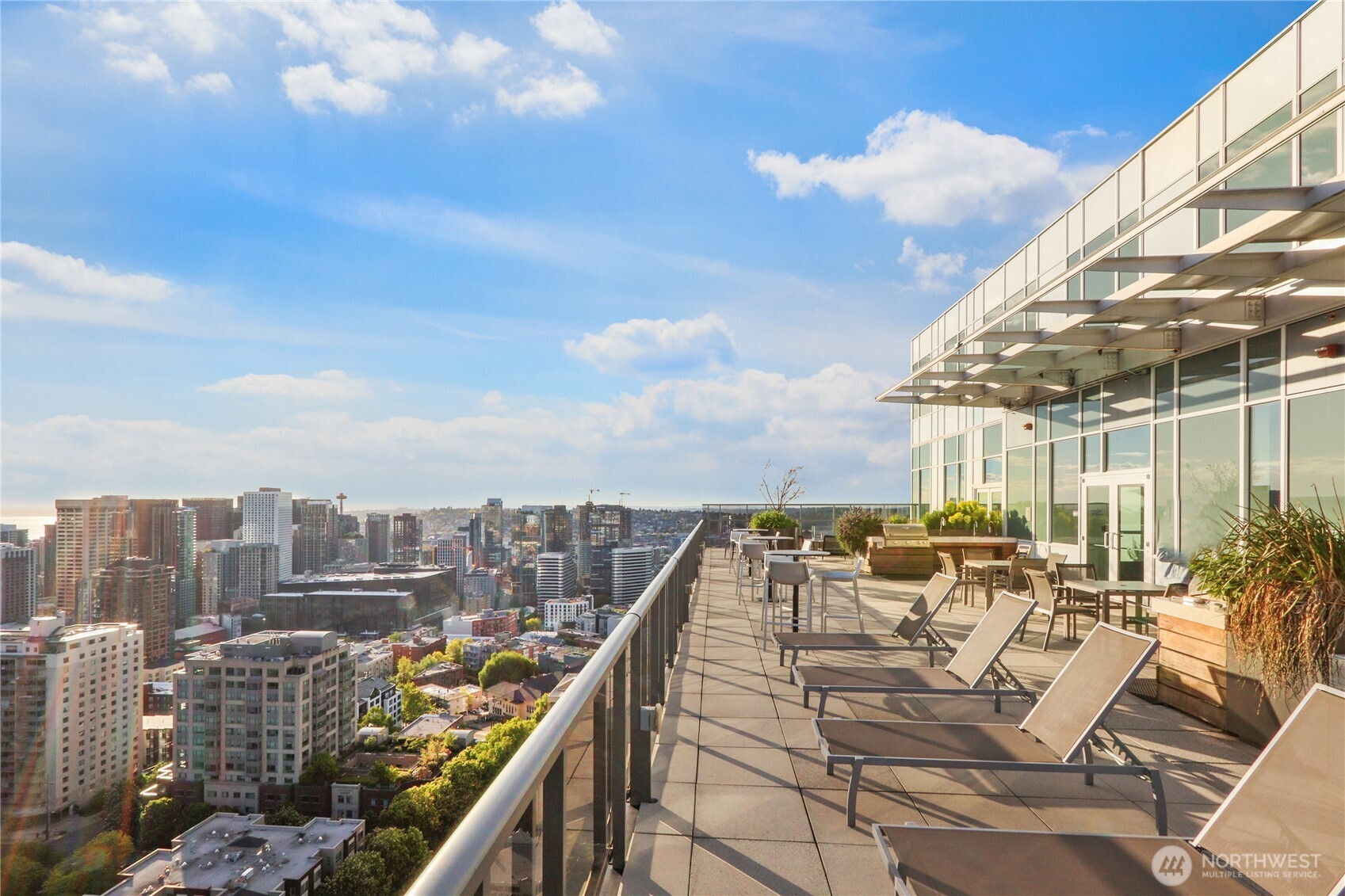 1321 Seneca Street Unit: 202