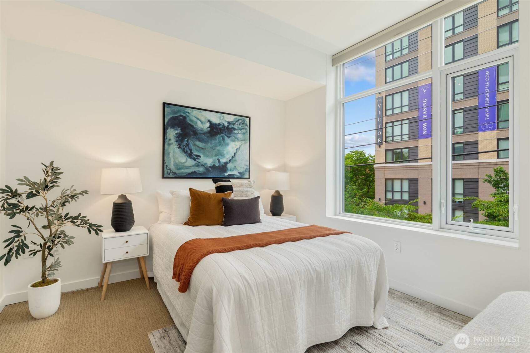 1321 Seneca Street Unit: 202