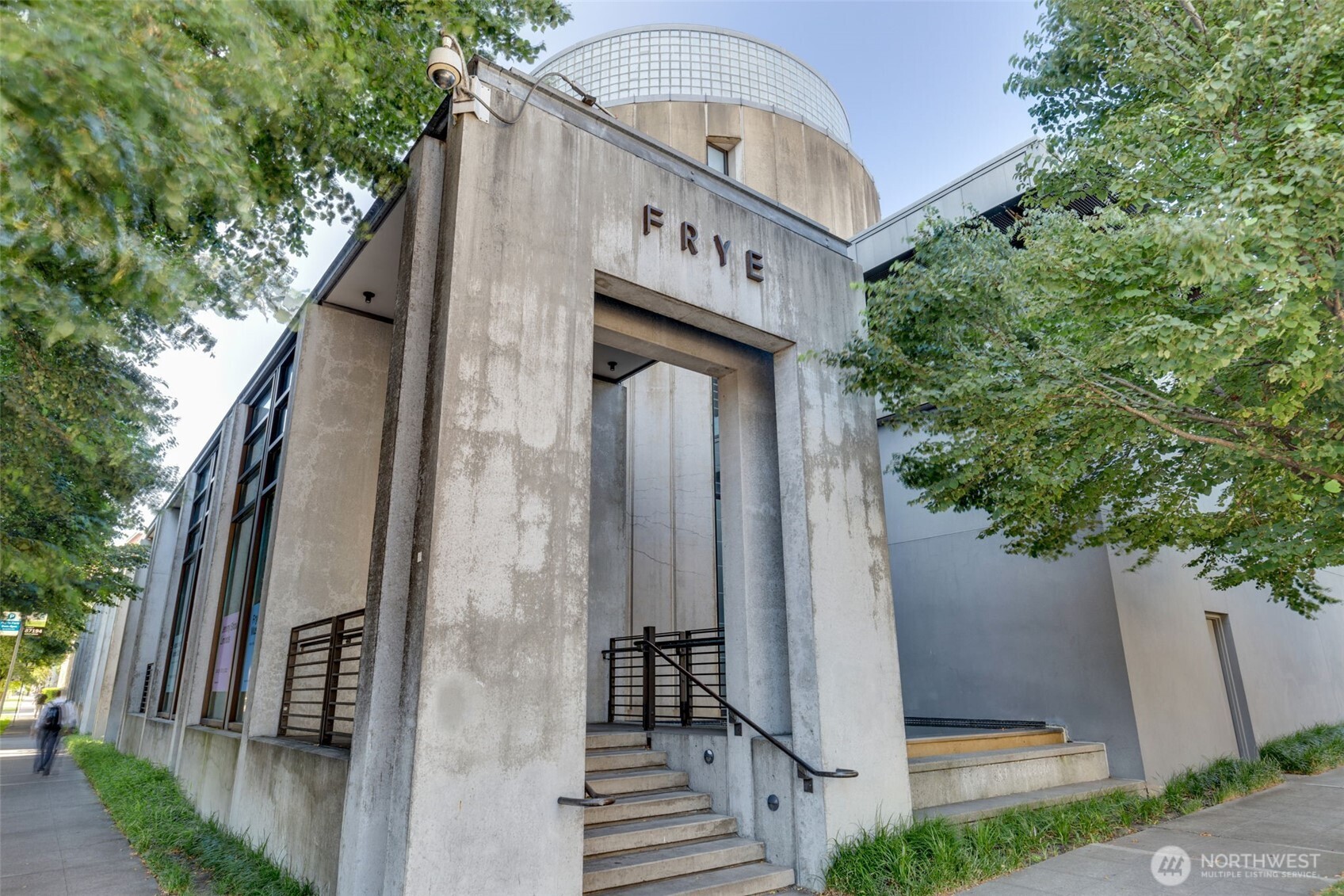 1321 Seneca Street Unit: 202