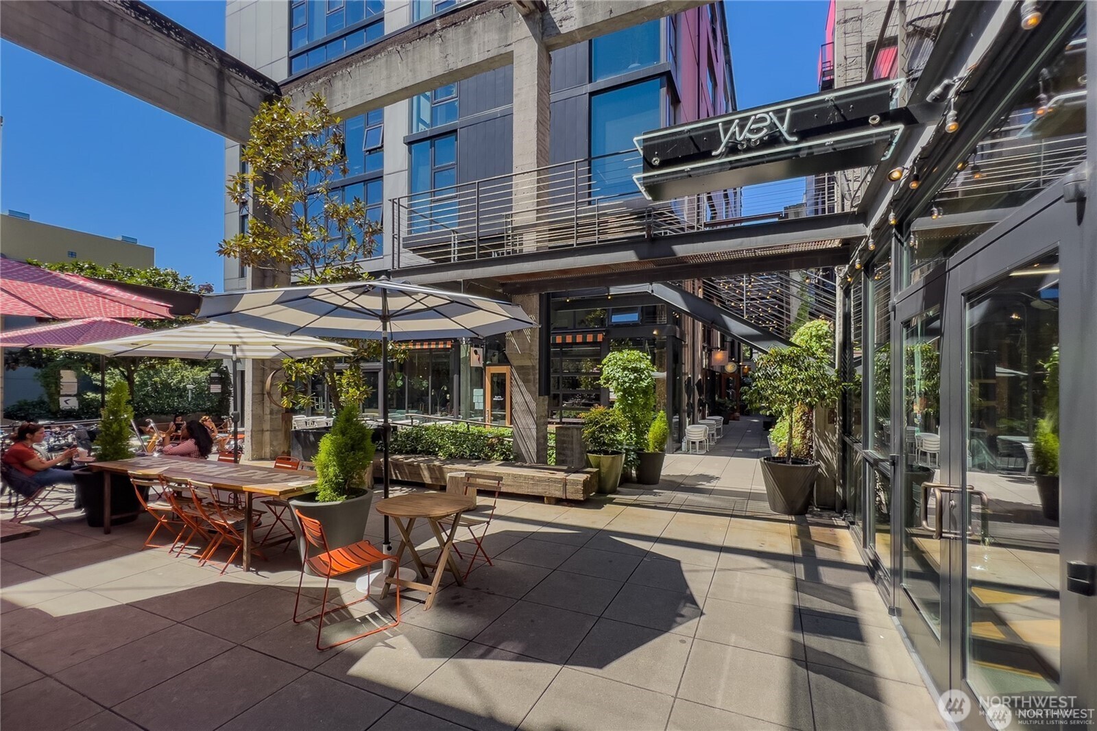 1321 Seneca Street Unit: 202