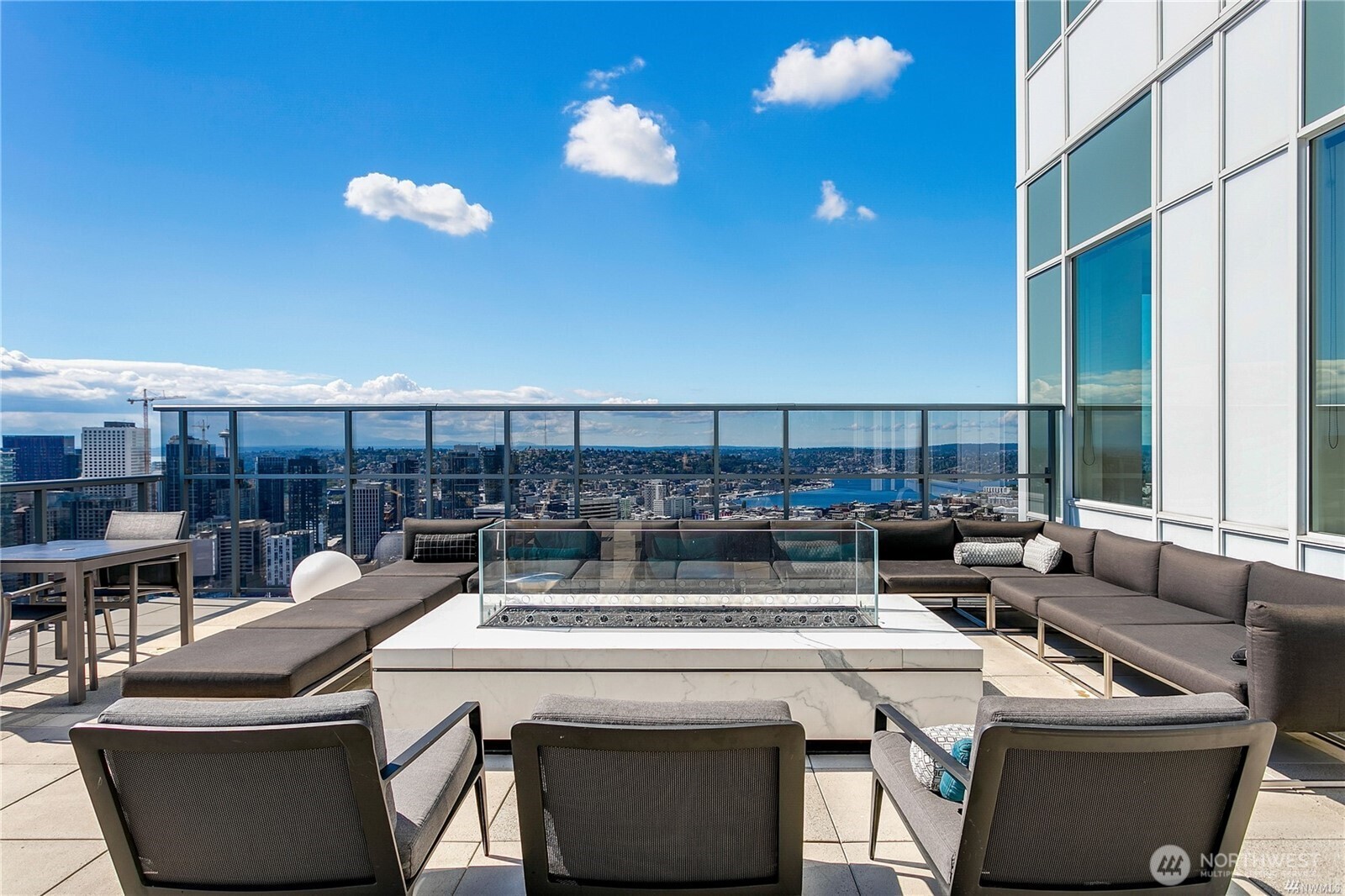 1321 Seneca Street Unit: 202