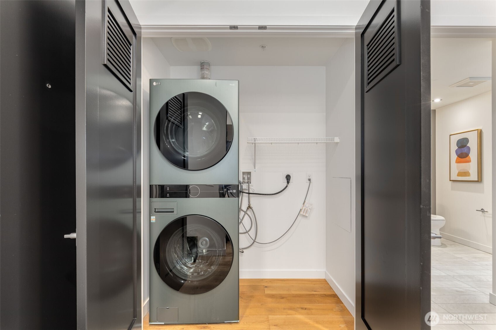 1321 Seneca Street Unit: 202