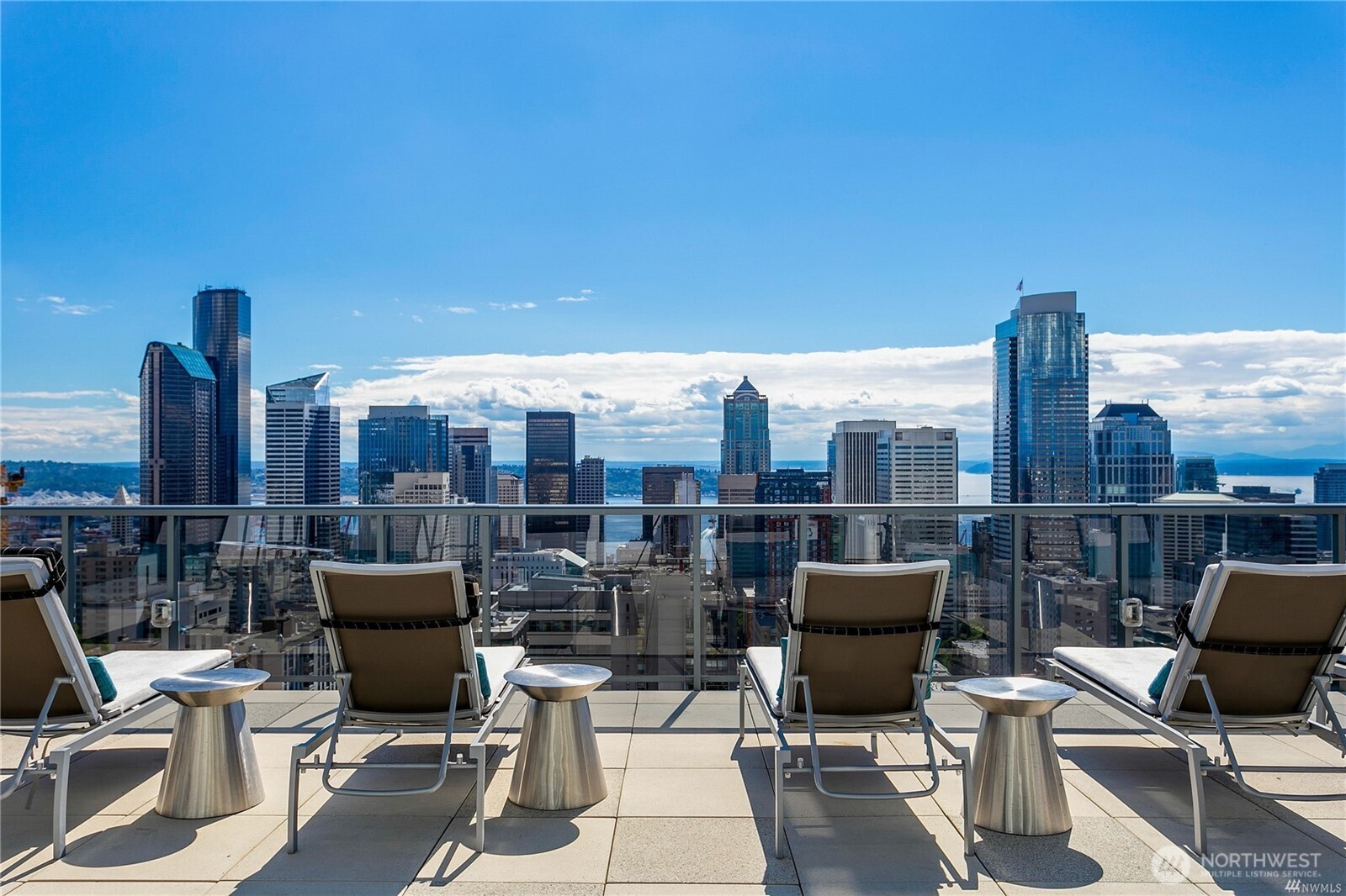 1321 Seneca Street Unit: 202