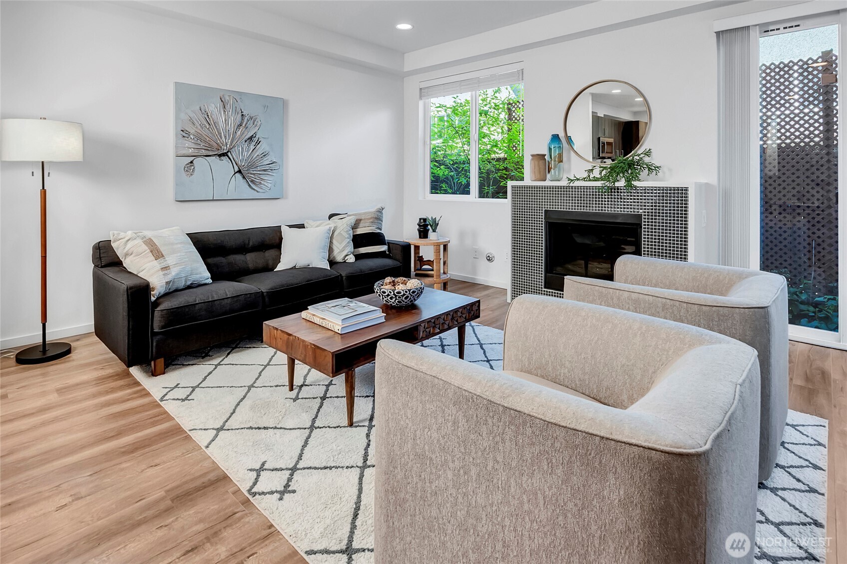 4024 Martin Luther King Jr Way S Unit: B
