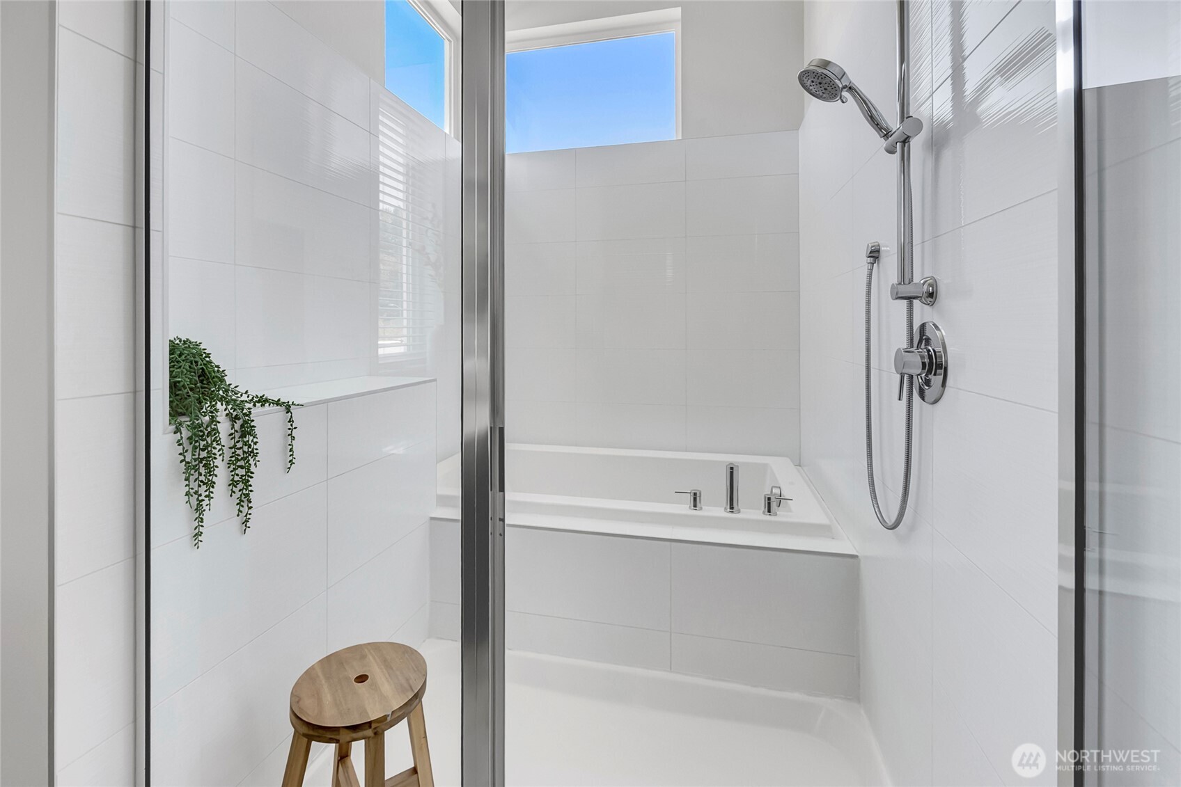 4024 Martin Luther King Jr Way S Unit: B
