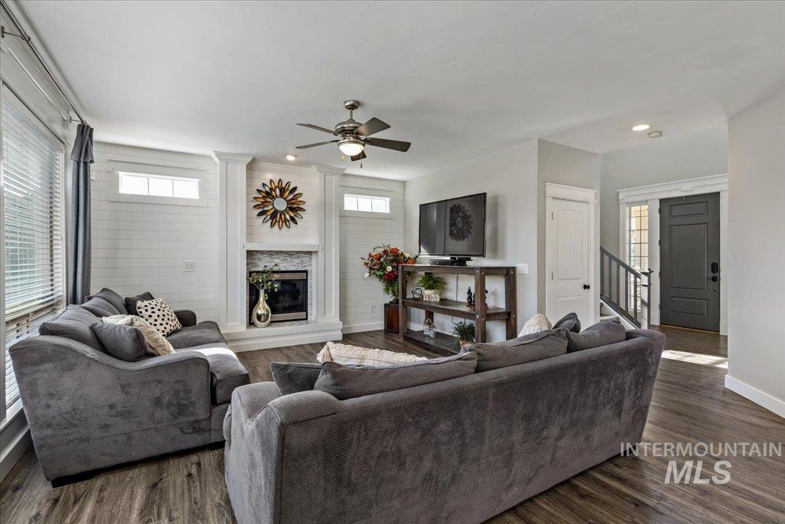 918 W Cagney