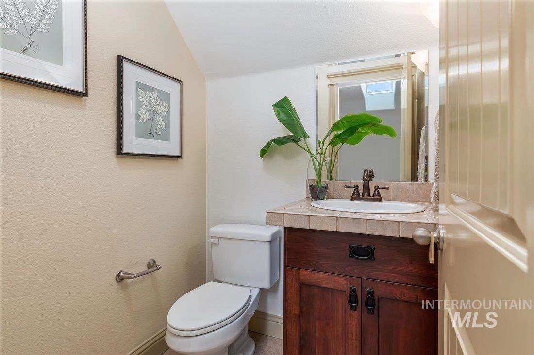 5794 N Flat Tail Way