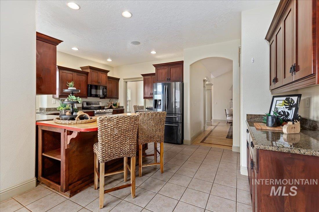 5794 N Flat Tail Way