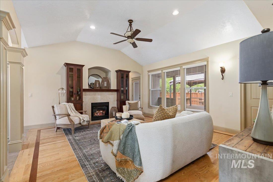 5794 N Flat Tail Way