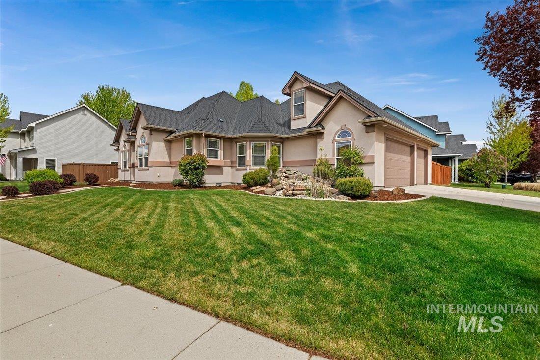 5794 N Flat Tail Way